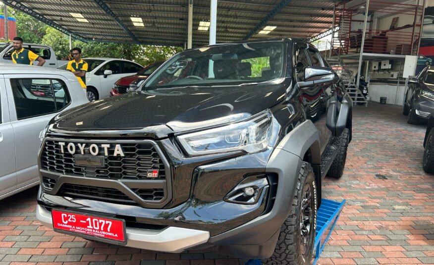 TOYOTA HILUX GR SPORT 2024 (BLACK)