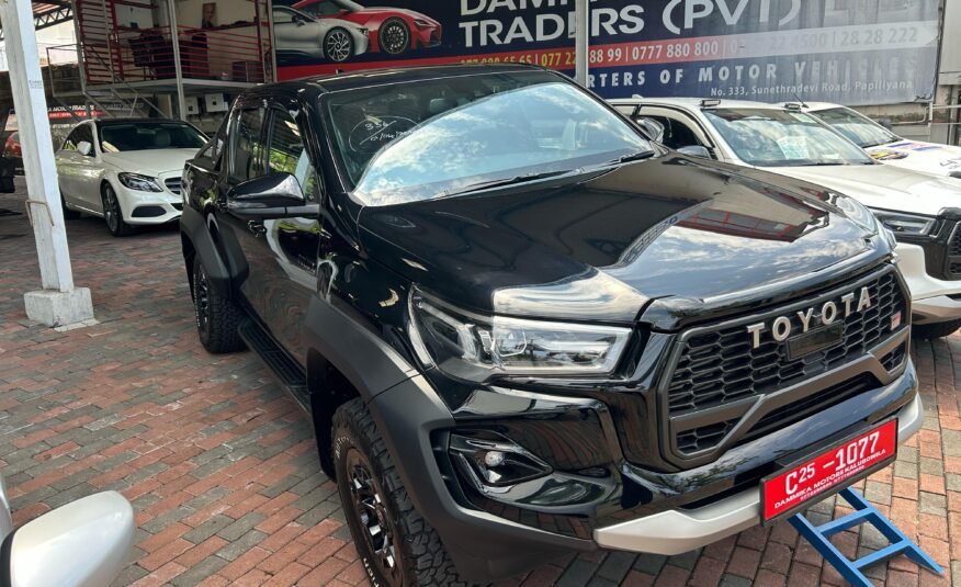TOYOTA HILUX GR SPORT 2024 (BLACK)