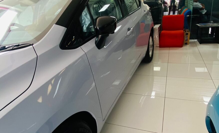 NISSAN ALMERA – GREAY/BLACK 2024
