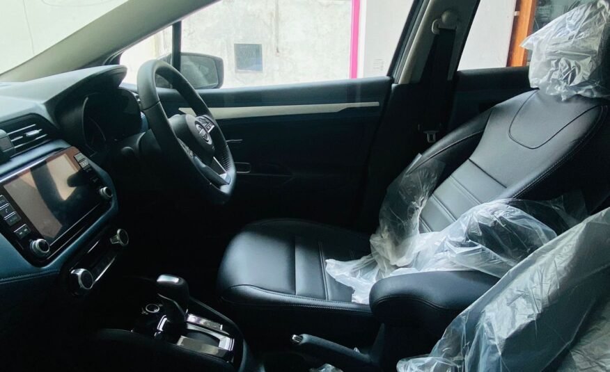 NISSAN ALMERA – GREAY/BLACK 2024