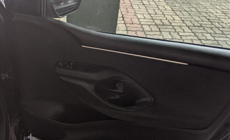 TOYOTA YARIS X GRADE BLACK 2023