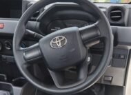 TOYOTA HILUX CHAMP 2025 WHITE