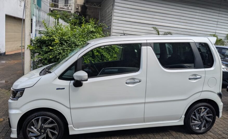 SUZUKI WAGON R CUSTOM Z TURBO 2023