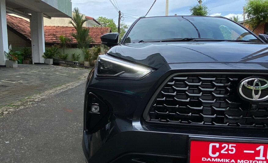 TOYOTA YARIS CROSS PREMIUM LUXURY 2025