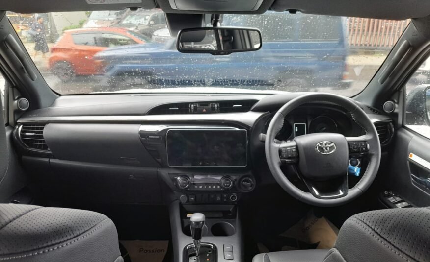 TOYOTA HILUX ROCCO – 2025