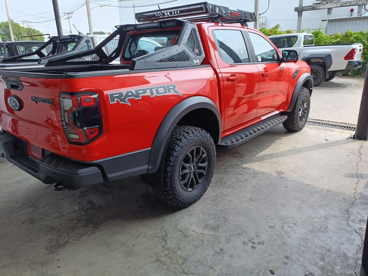 FORD RANGER RAPTOR-ORANGE