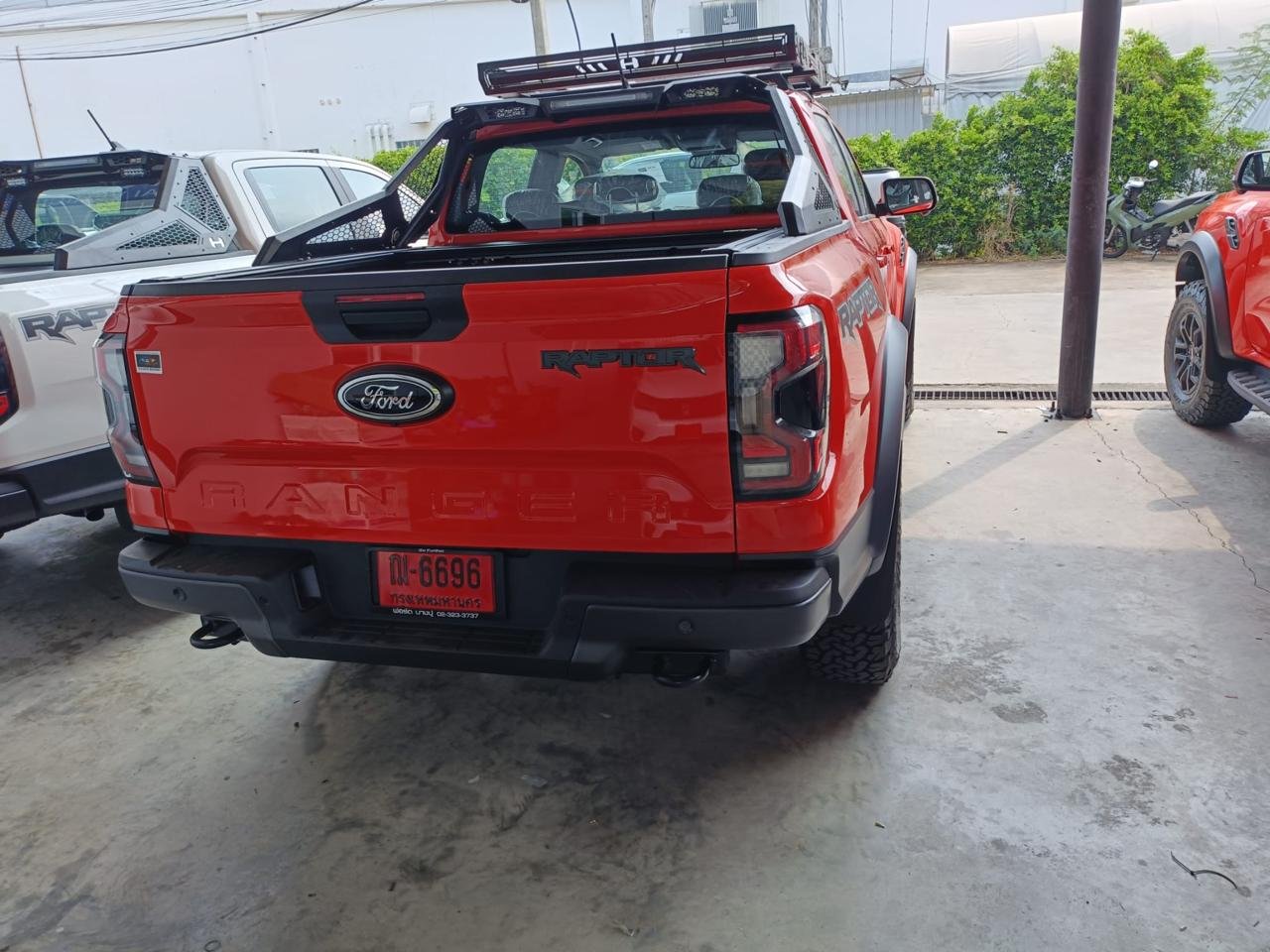 FORD RANGER RAPTOR-ORANGE