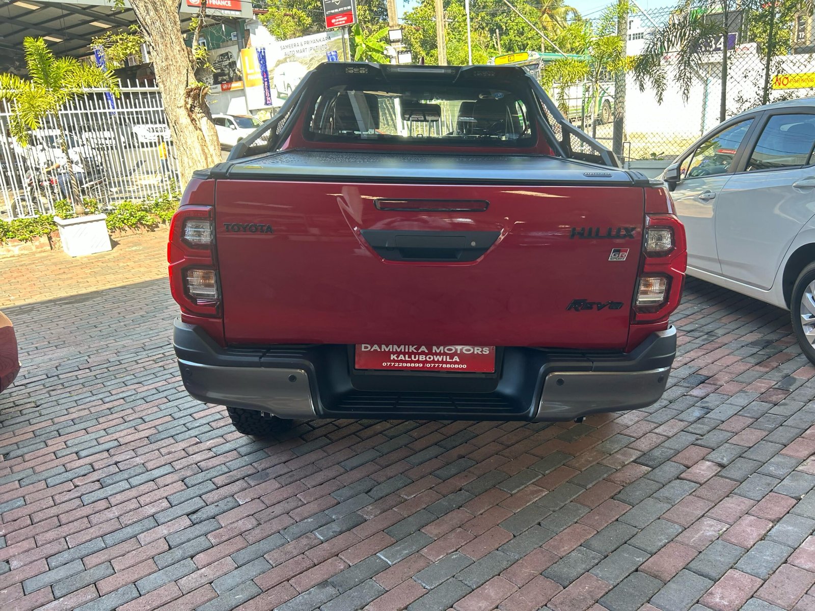 TOYOTA HILUX GR SPORT 2024 (RED)