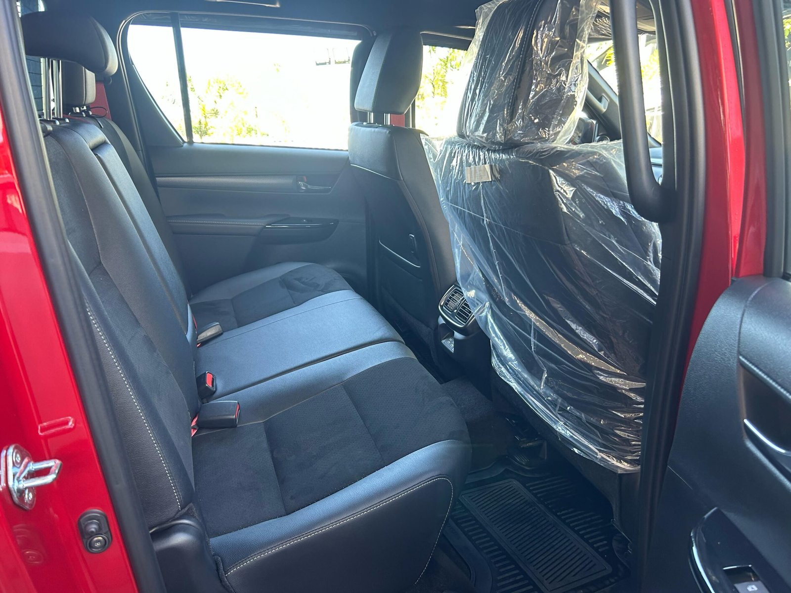 TOYOTA HILUX GR SPORT 2024 (RED)