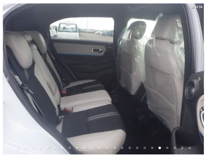 HONDA VEZEL PEARL Z PLAY SR-WHITE