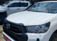 TOYOTA HILUX SINGLE CAB-WHITE