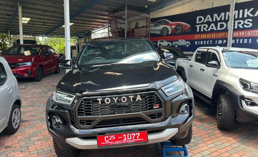 TOYOTA HILUX GR SPORT 2024 (BLACK)