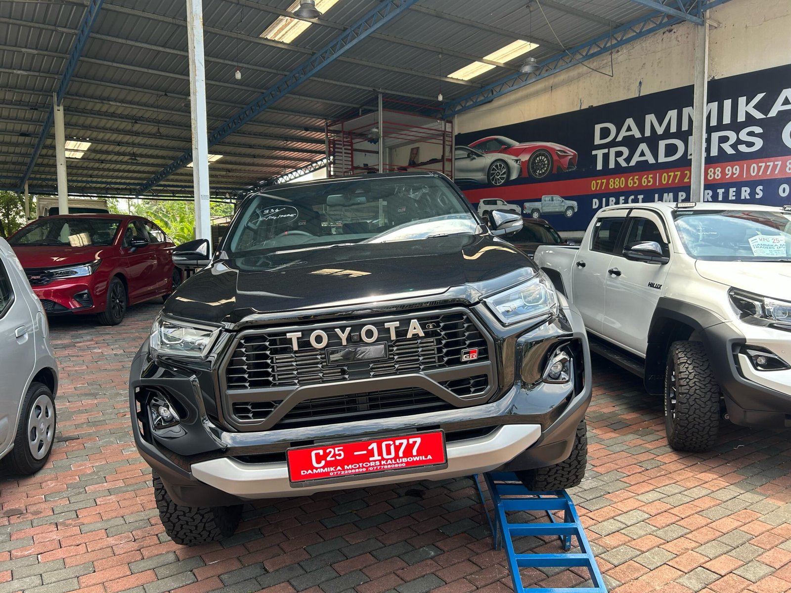 TOYOTA HILUX GR SPORT 2024 (BLACK)