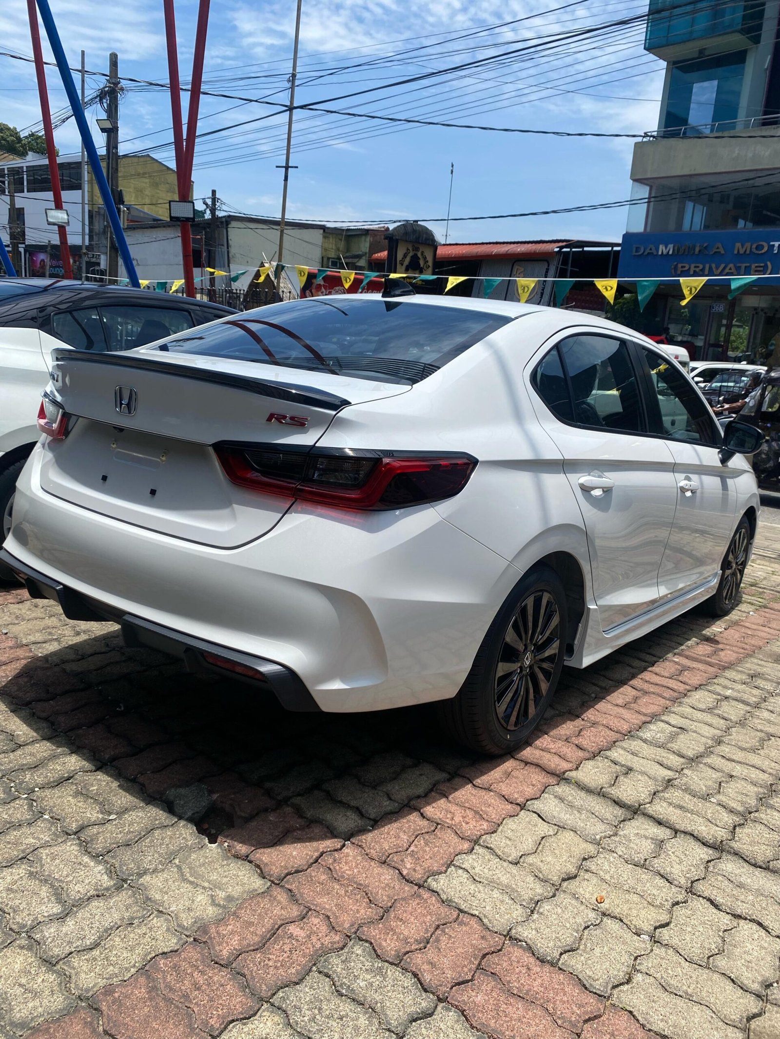 HONDA CITY RS-WHITE