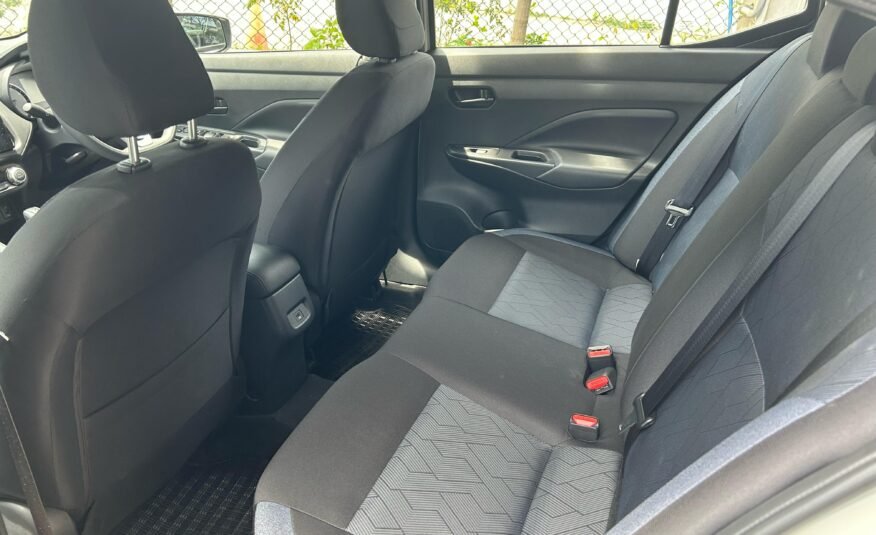NISSAN ALMERA VL-WHITE/BLACK