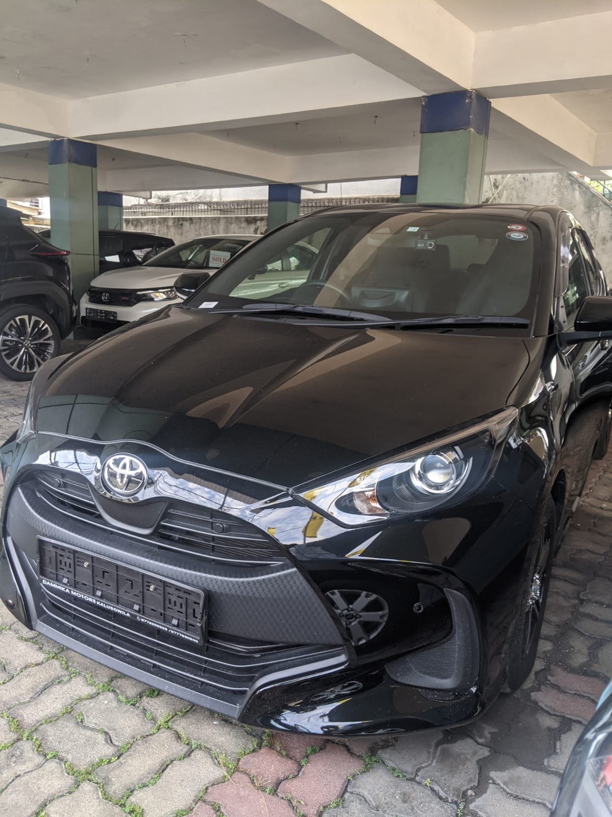 TOYOTA YARIS X GRADE BLACK 2023