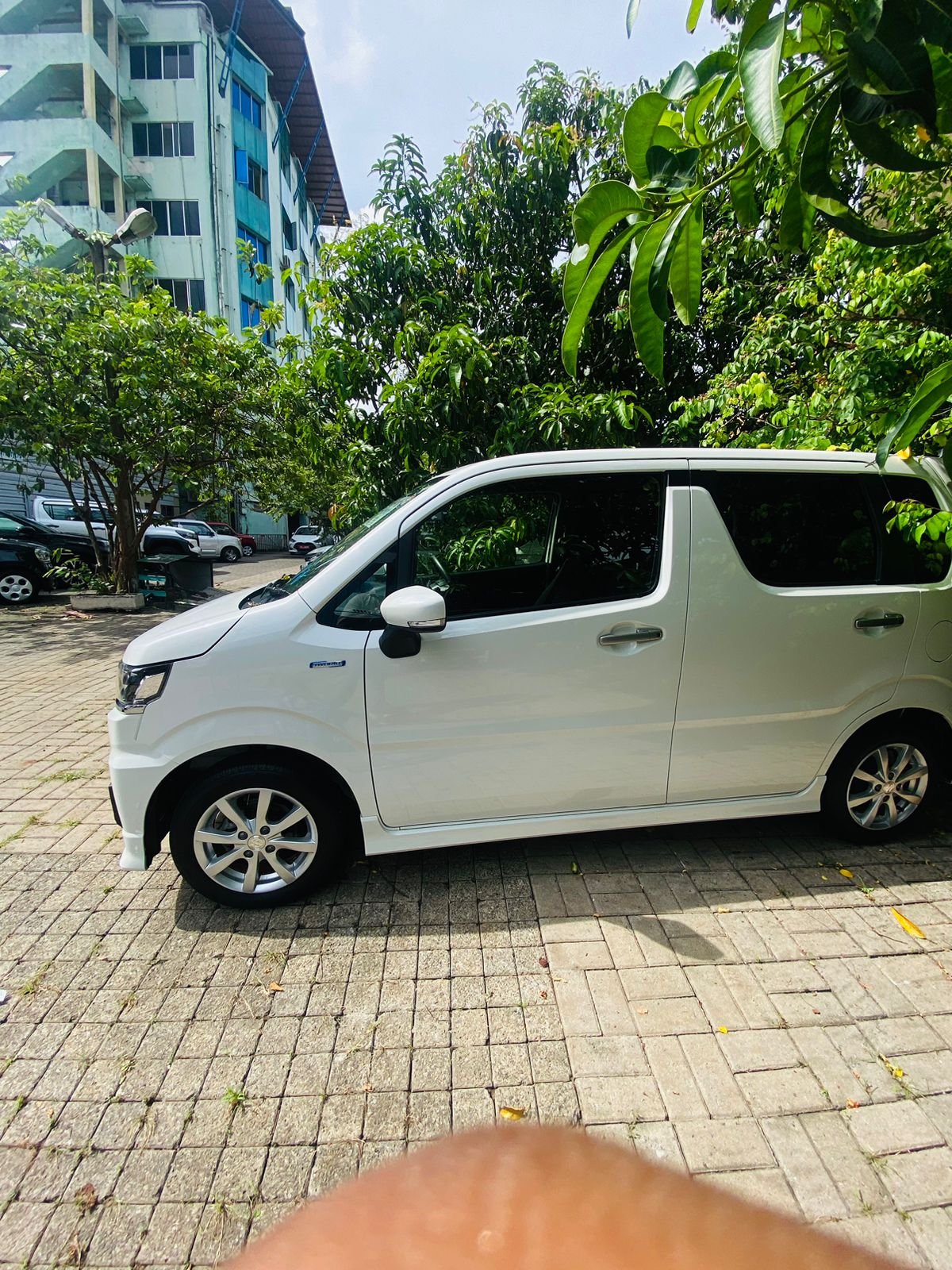 SUSUKI WAGON R CUSTOM Z 2024