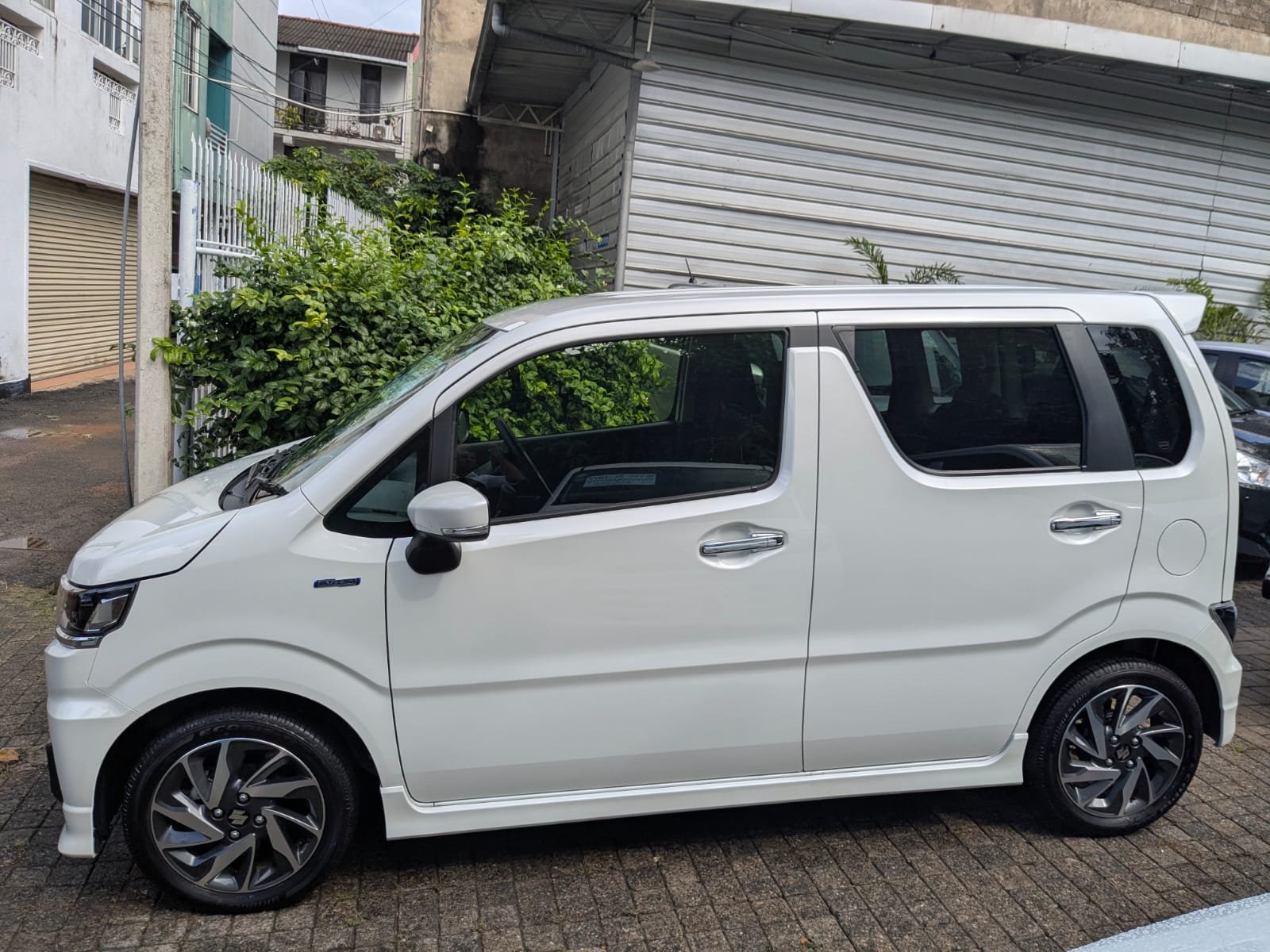 SUZUKI WAGON R CUSTOM Z TURBO 2023