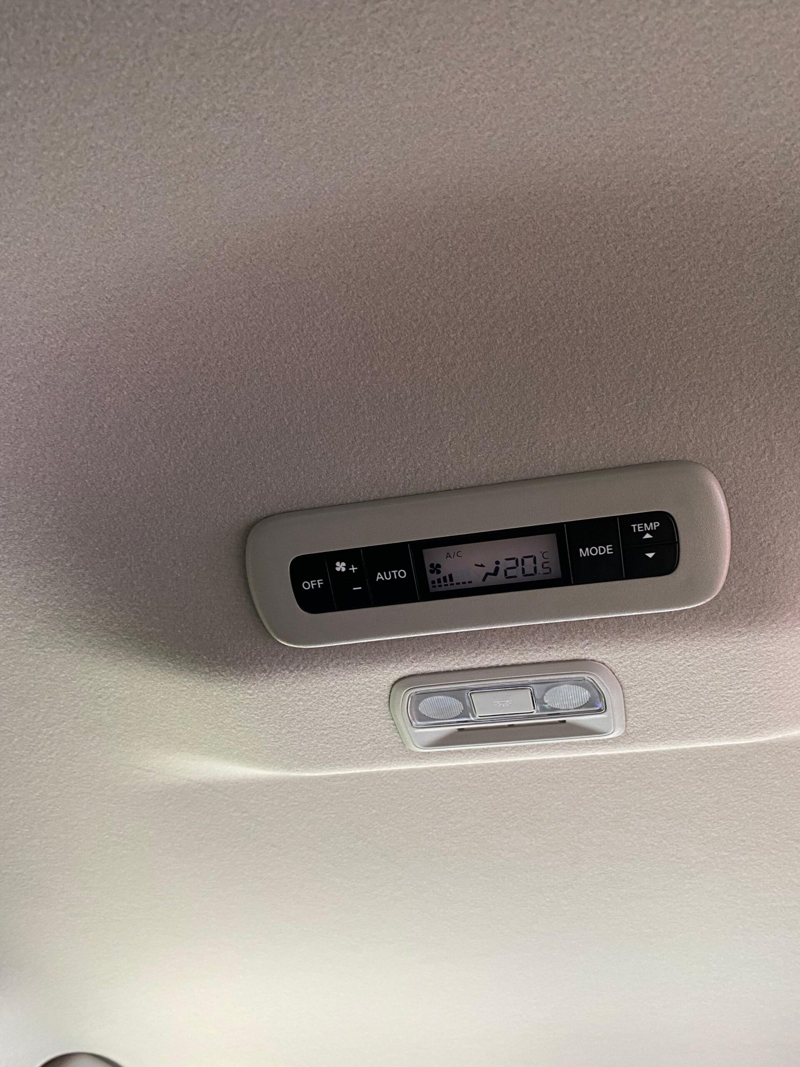 Nissan Serena E Power HS V 2024