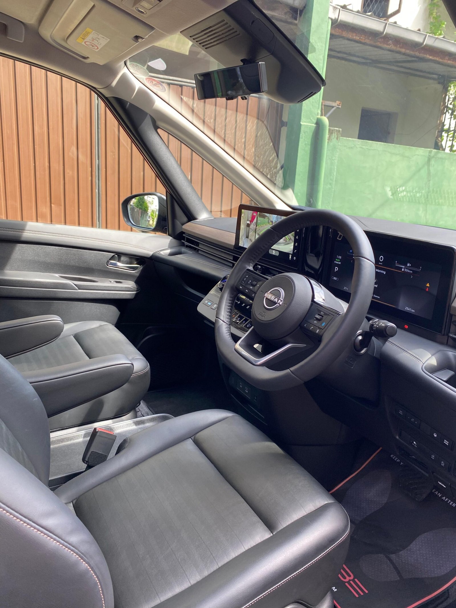 Nissan Serena E Power HS V 2024