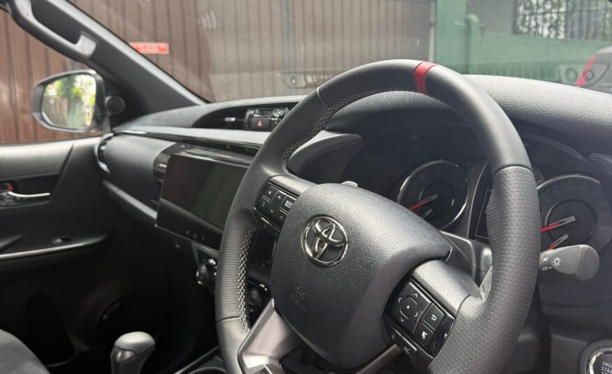 Toyota Hilux GR Sport 2025