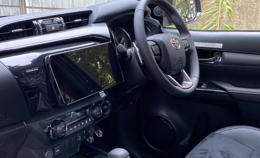 Toyota Hilux GR Sport 2025
