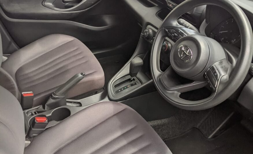 Toyota Yaris X 2025