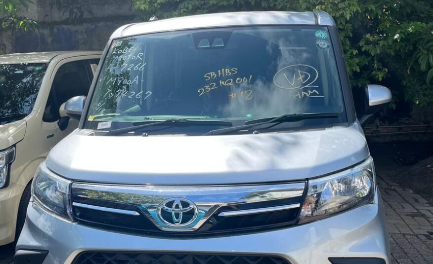 Toyota Roomy X 2023