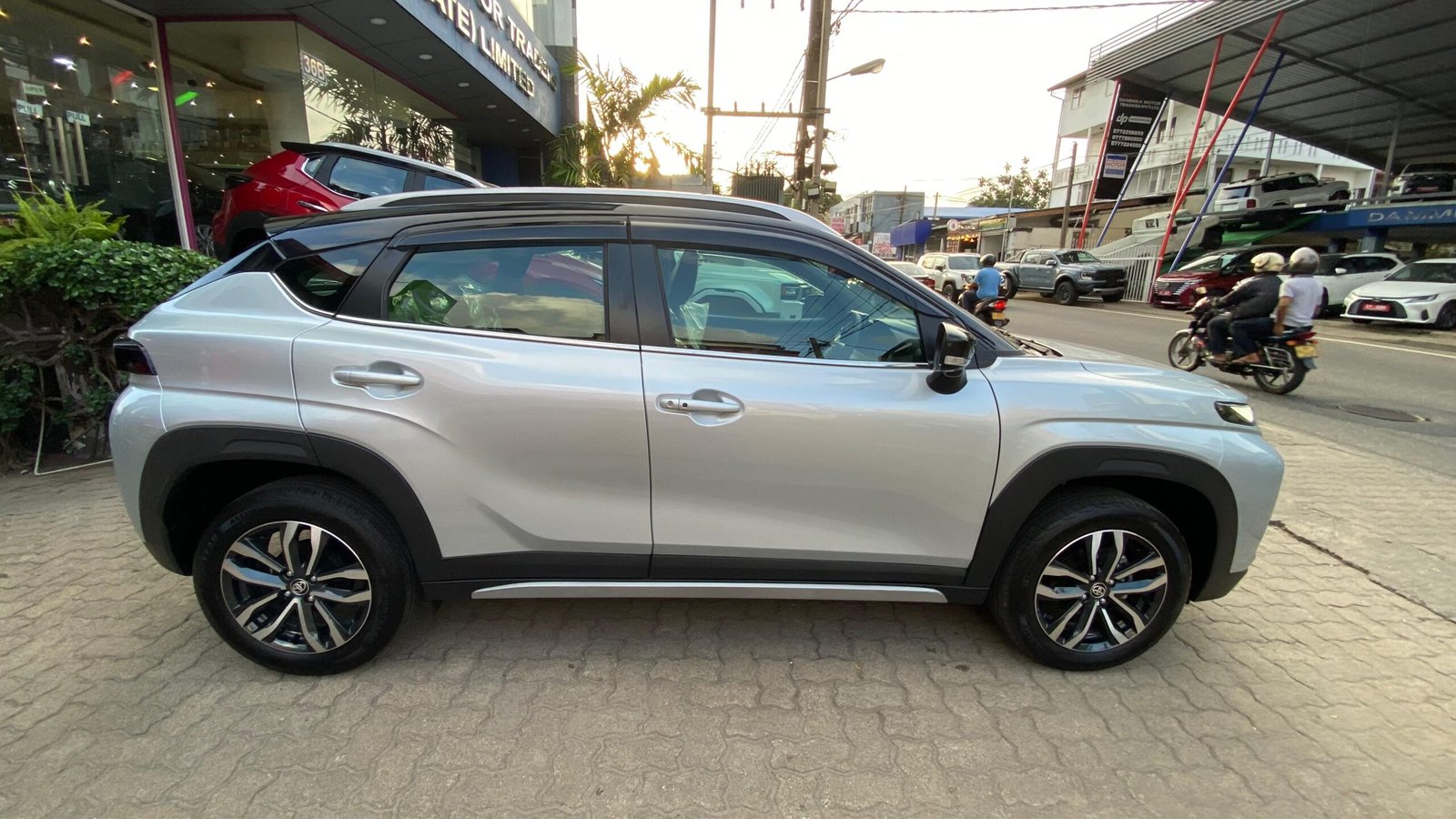 Toyota Taisor V Silver 2025