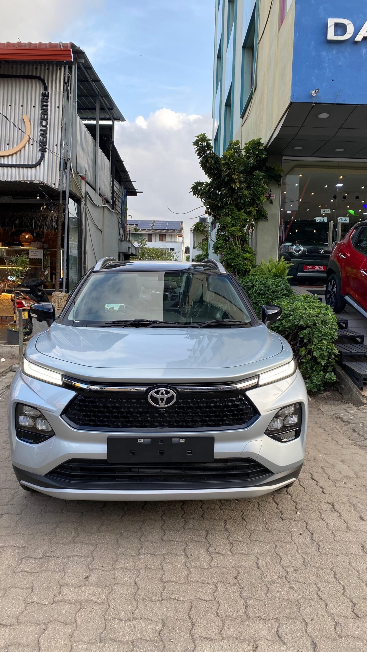 Toyota Taisor V Silver 2025