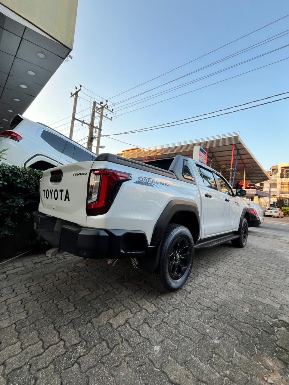 Toyota Hilux Travo Overland 2025