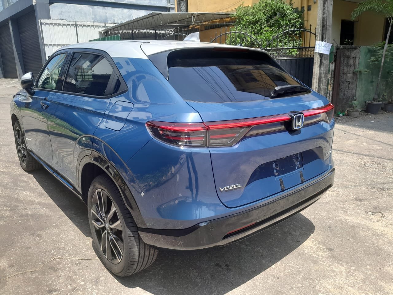 Honda Vezel Z Play 2025