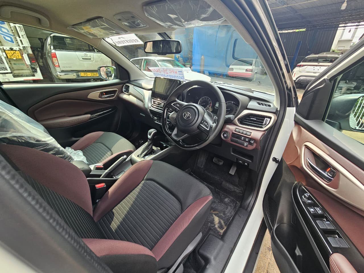 Toyota Taisor Urban Cruiser V AT 2026